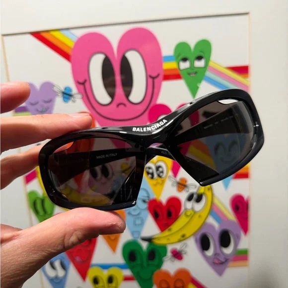 Balenciaga Wrap Sunglasses - Picture 2 of 5